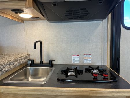 New 2026 Lakota 2H 7' LQ AC27 Horse Trailer