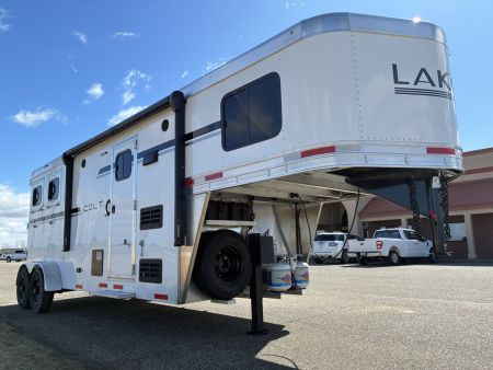 New 2026 Lakota 2H 7' LQ AC27 Horse Trailer