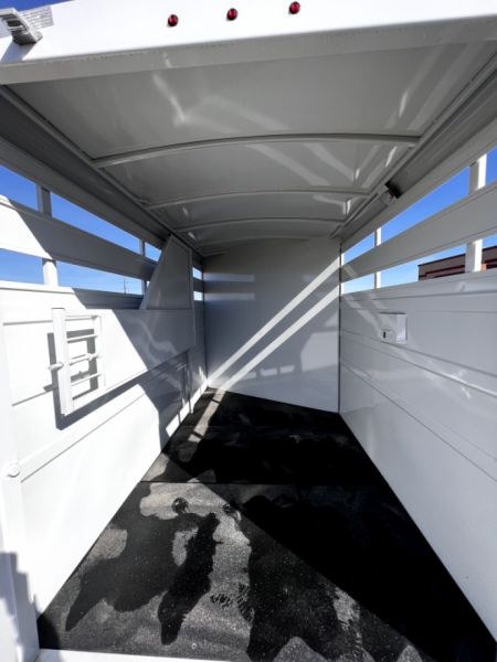 New 2024 Titan Trailers 2H BP Primo Horse Trailer