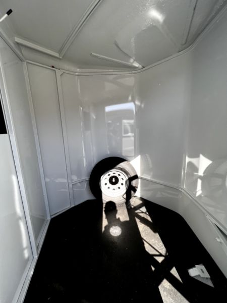 New 2024 Titan Trailers 2H BP Primo Horse Trailer