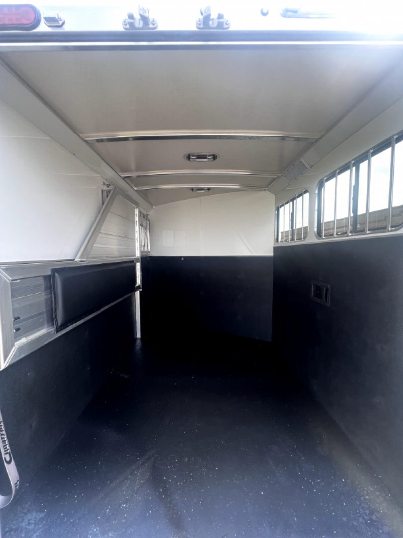New 2024 Cimarron Trailers 2H BP RTG Horse Trailer