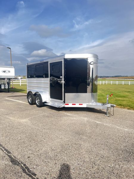 New 2024 Cimarron Trailers 2H BP RTG Horse Trailer