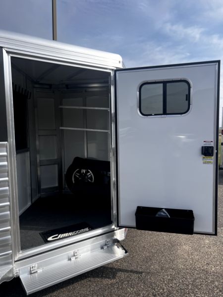 New 2024 Cimarron Trailers 2H BP RTG Horse Trailer