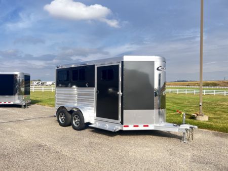 New 2024 Cimarron Trailers 2H BP RTG Horse Trailer