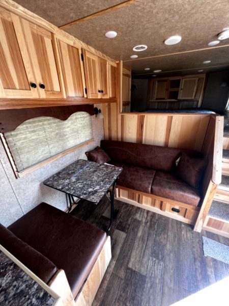 New 2024 Lakota 14' LE 13' LQ LE81413 Horse Trailer