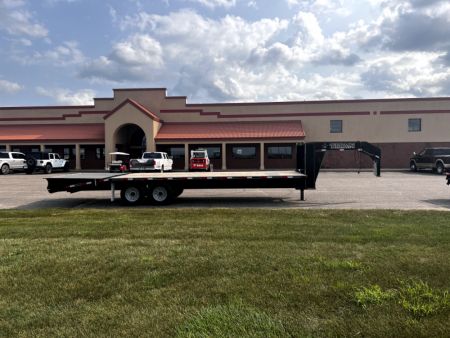 New 2023 Titan Trailers 26' Ruff Neck GN Flatbed Trailer