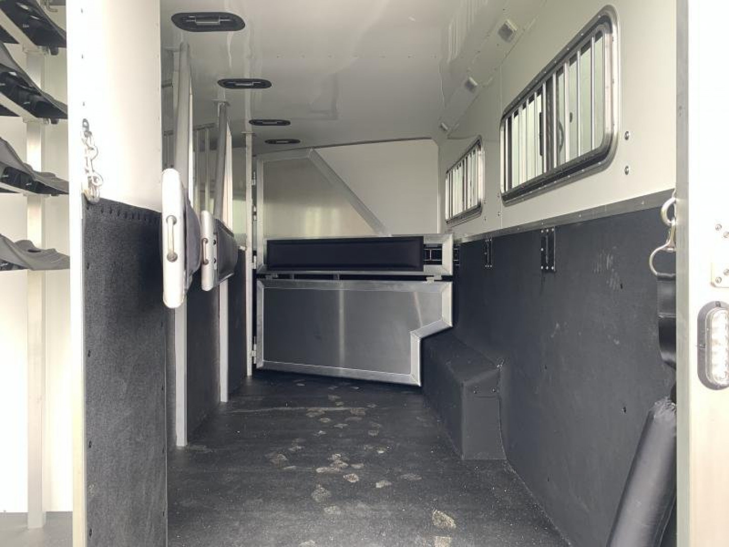 New 2023 Lakota 4 Horse 13' LQ Colt Horse Trailer