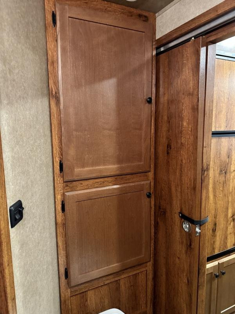 New 2023 Lakota 4 Horse 13' LQ Colt Horse Trailer