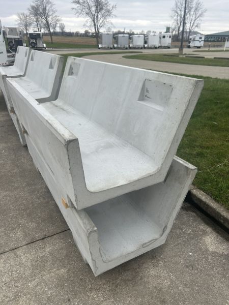 New 8' J Bunk Fenceline Feeder