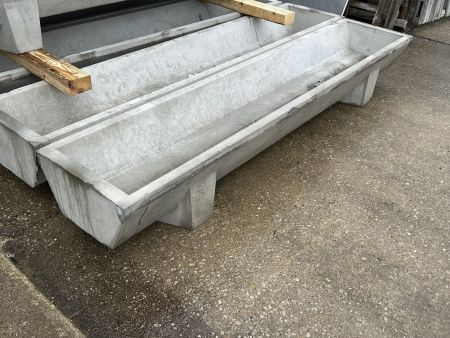 New 10' Concrete Grain Bunk