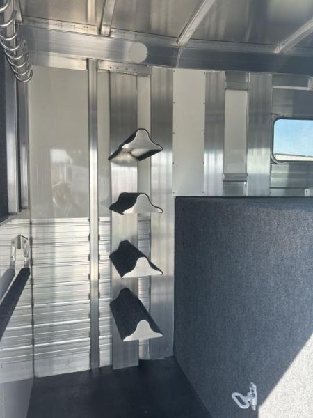 New 2024 4-Star Trailers 4 Horse Head to Head Horse Trailer