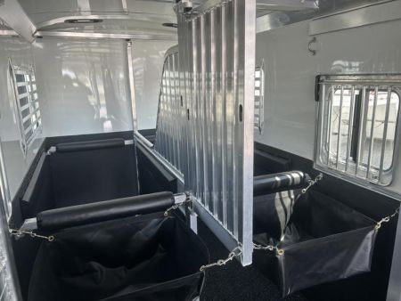New 2024 4-Star Trailers 4 Horse Head to Head Horse Trailer