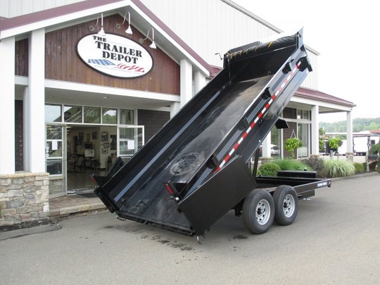 New Sure-Trac 6’10” X 16′ LOW PROFILE DUMP TRAILER 14K