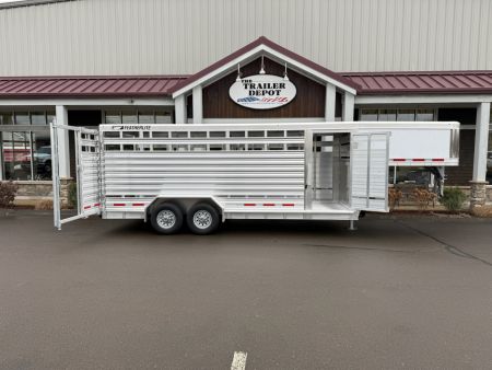 New Featherlite 7' x 20' Gooseneck Livestock Trailer 14K