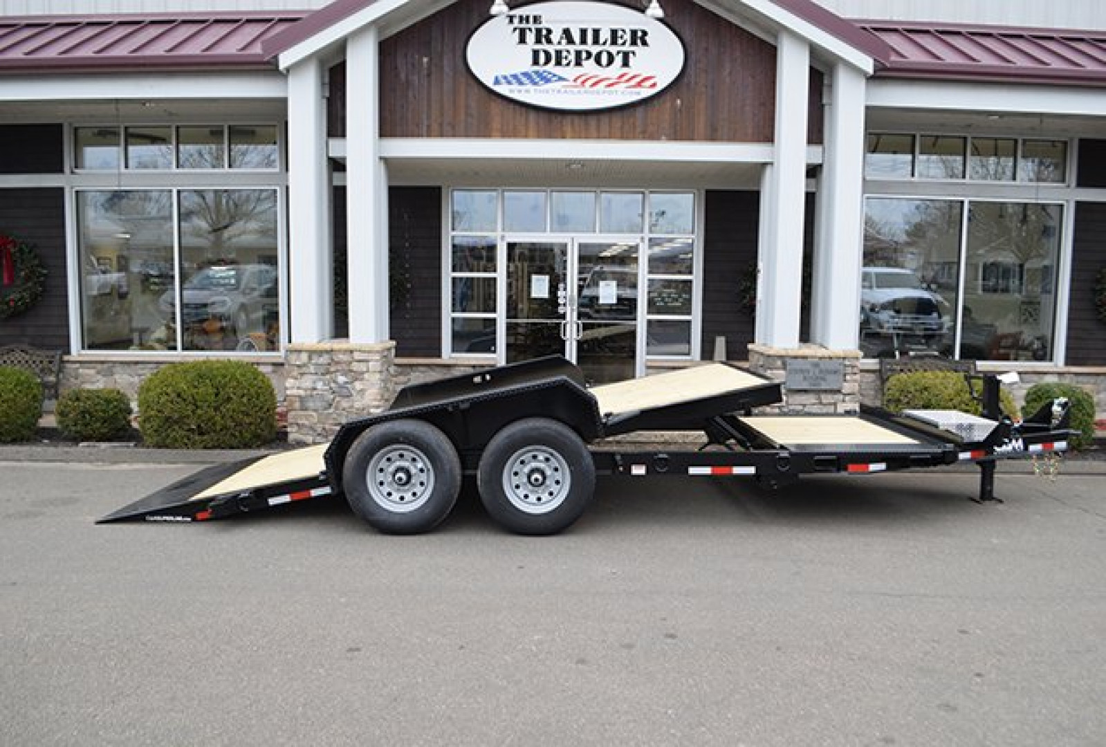 New CAM Superline 6’11″ X 20′ EXTRA WIDE SPLIT TILT EQUIPMENT HAULER 15.4K