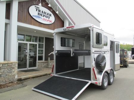 New KINGSTON 2-HORSE STRAIGHT LOAD BUMPER PULL TRAILER