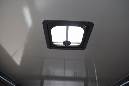 New Featherlite 8’6″ X 24′ ENCLOSED CAR HAULER 12K