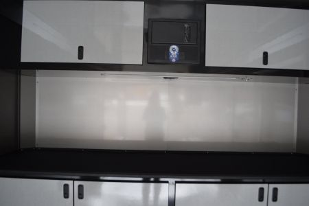 New Featherlite 8’6″ X 24′ ENCLOSED CAR HAULER 12K