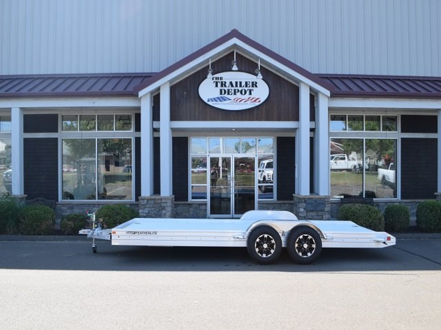 New FEATHERLITE 6’7″ X 20′ OPEN CAR HAULER 9.6K