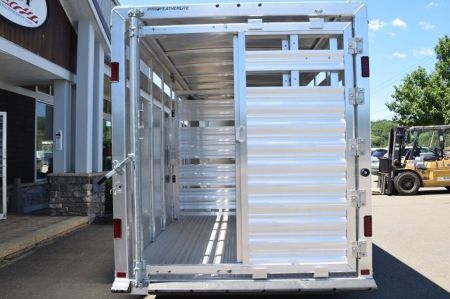 New FEATHERLITE 6’7″ X 16′ LIVESTOCK BUMPER PULL TRAILER