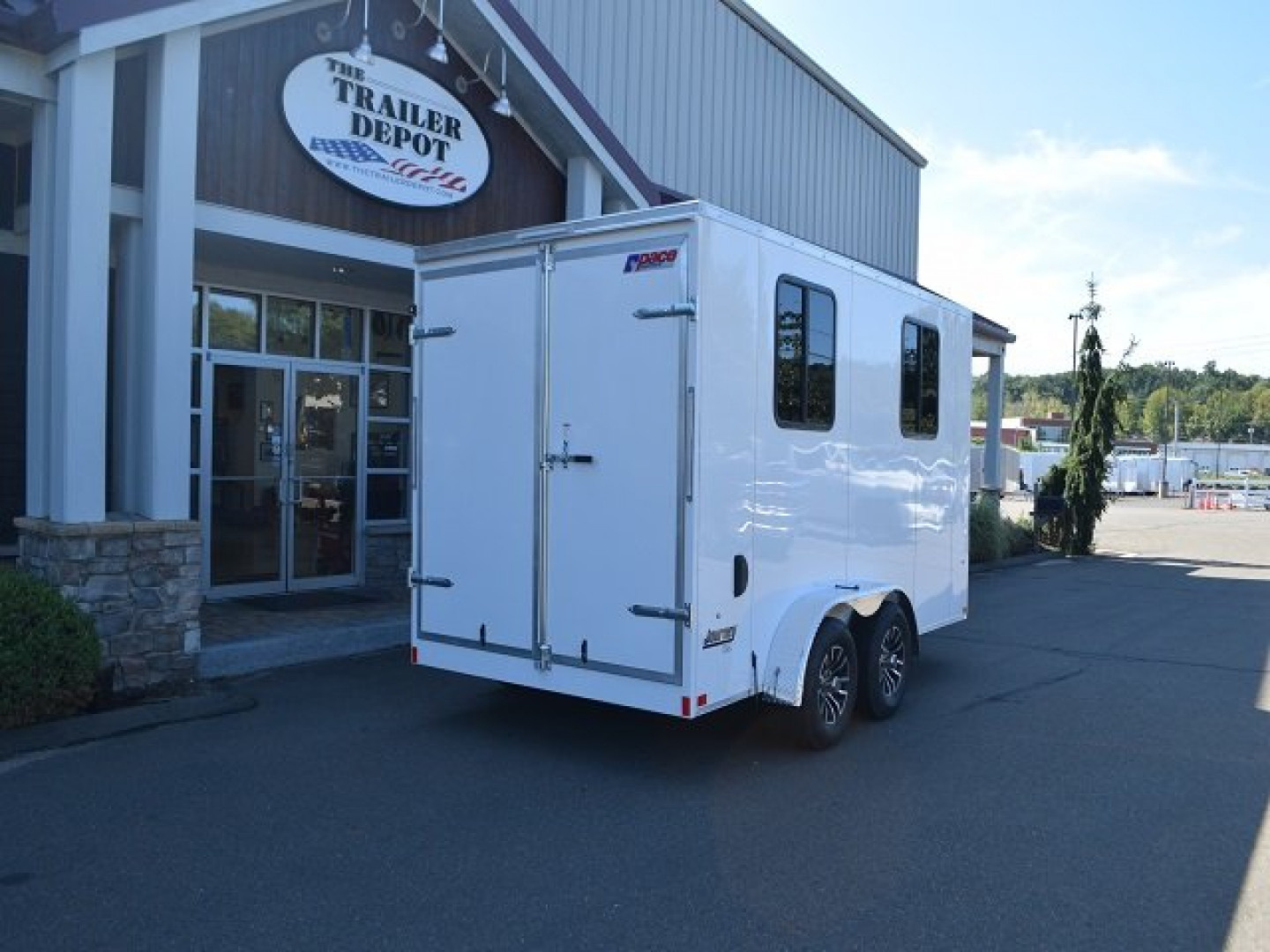New PACE AMERICAN 7′ X 14′ + V-NOSE CUSTOM ENCLOSED CARGO TRAILER WITH BARN DOORS 9.9K