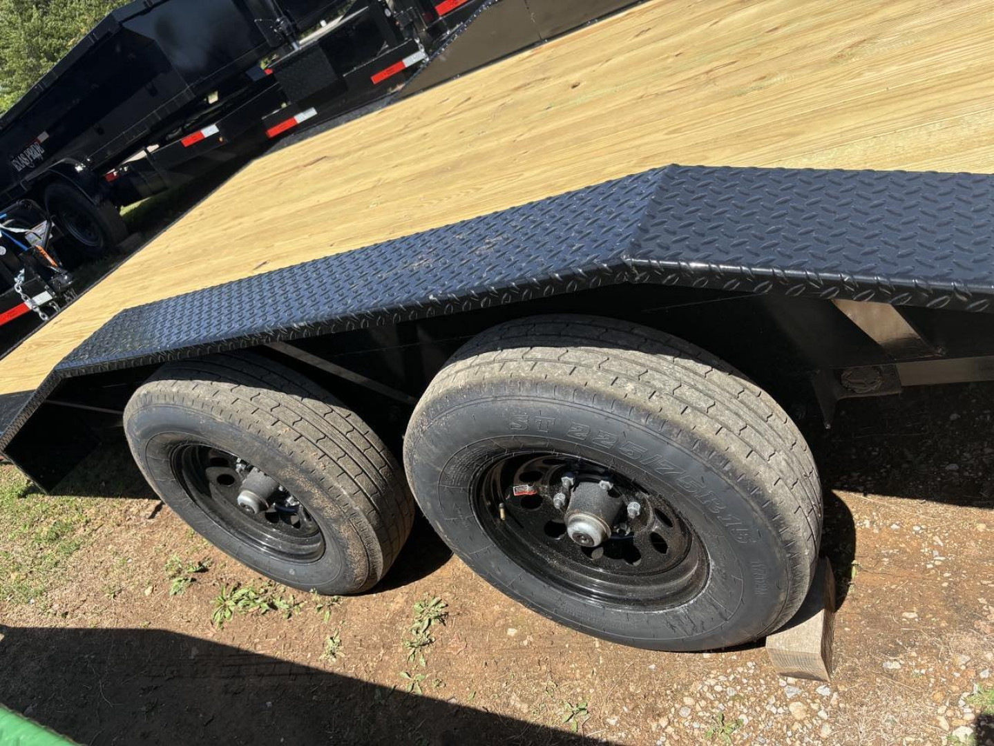 2025 9×22 Equipment Flatbed Trailer photo 3