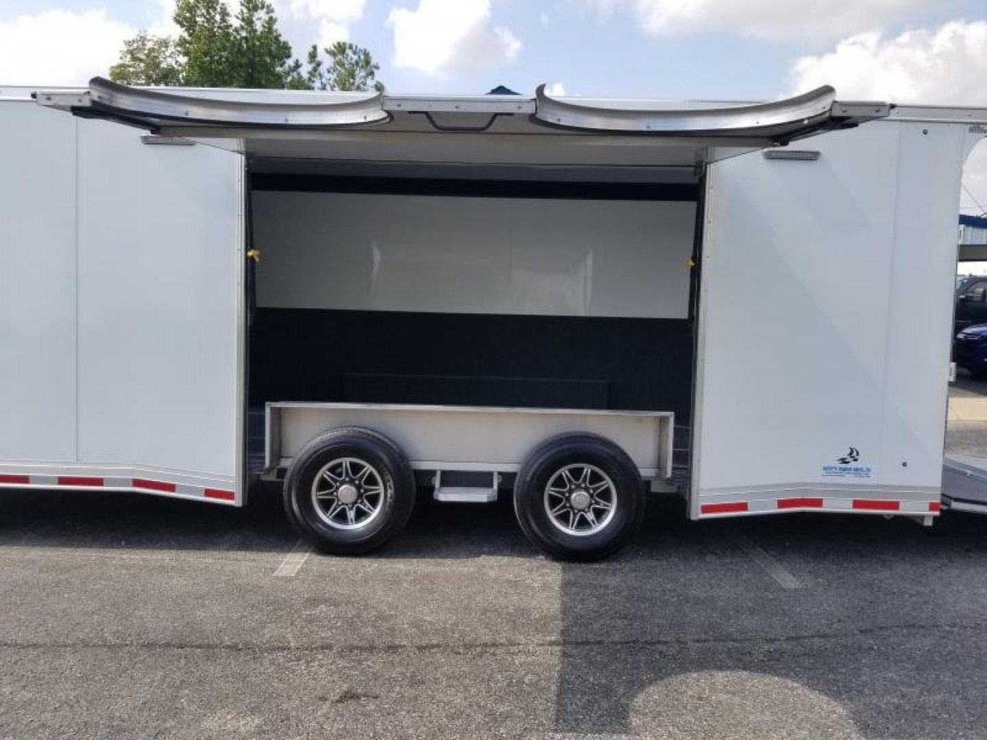 2024 United Car / Racing Trailer photo 4