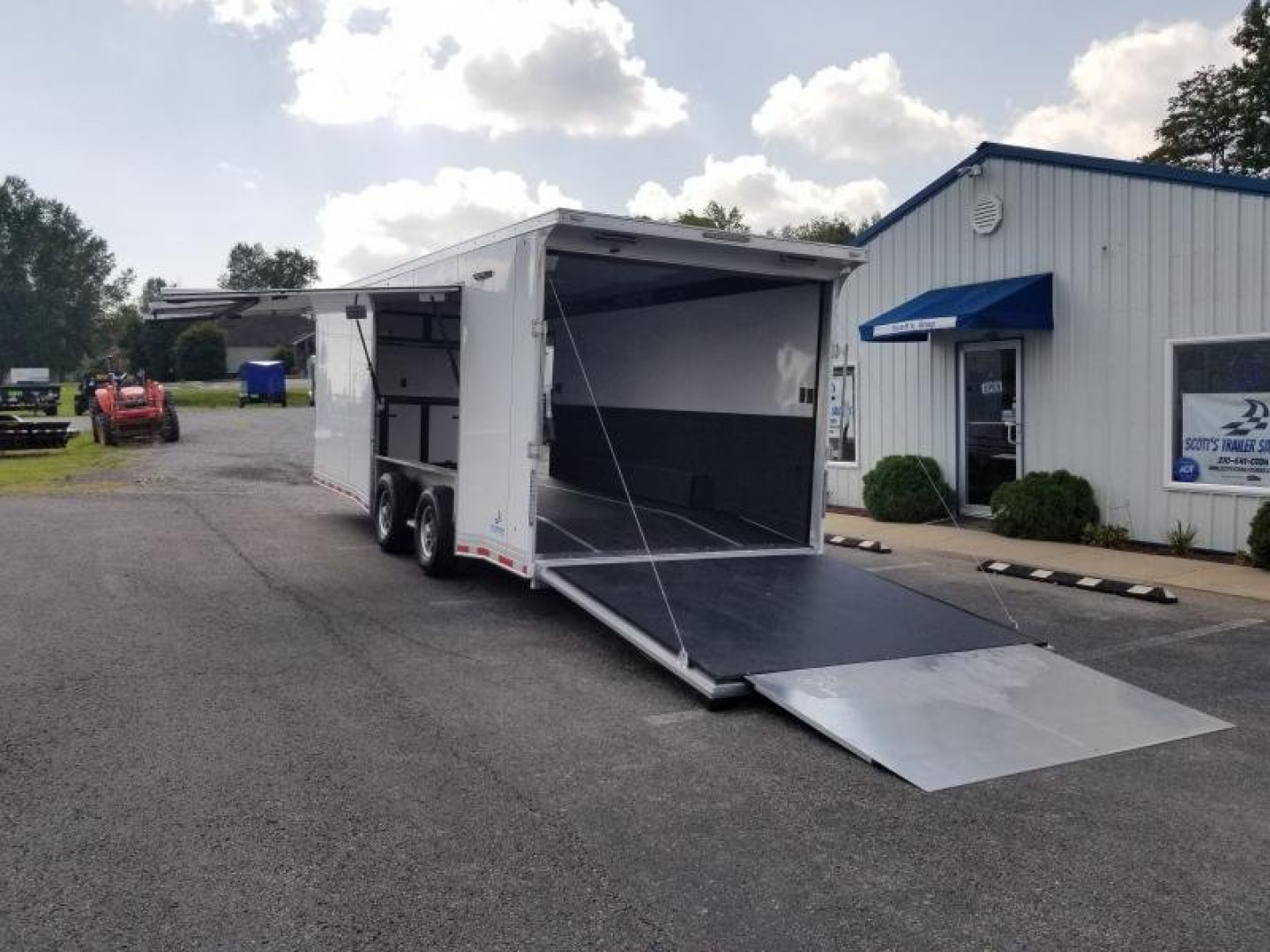 2024 United Car / Racing Trailer