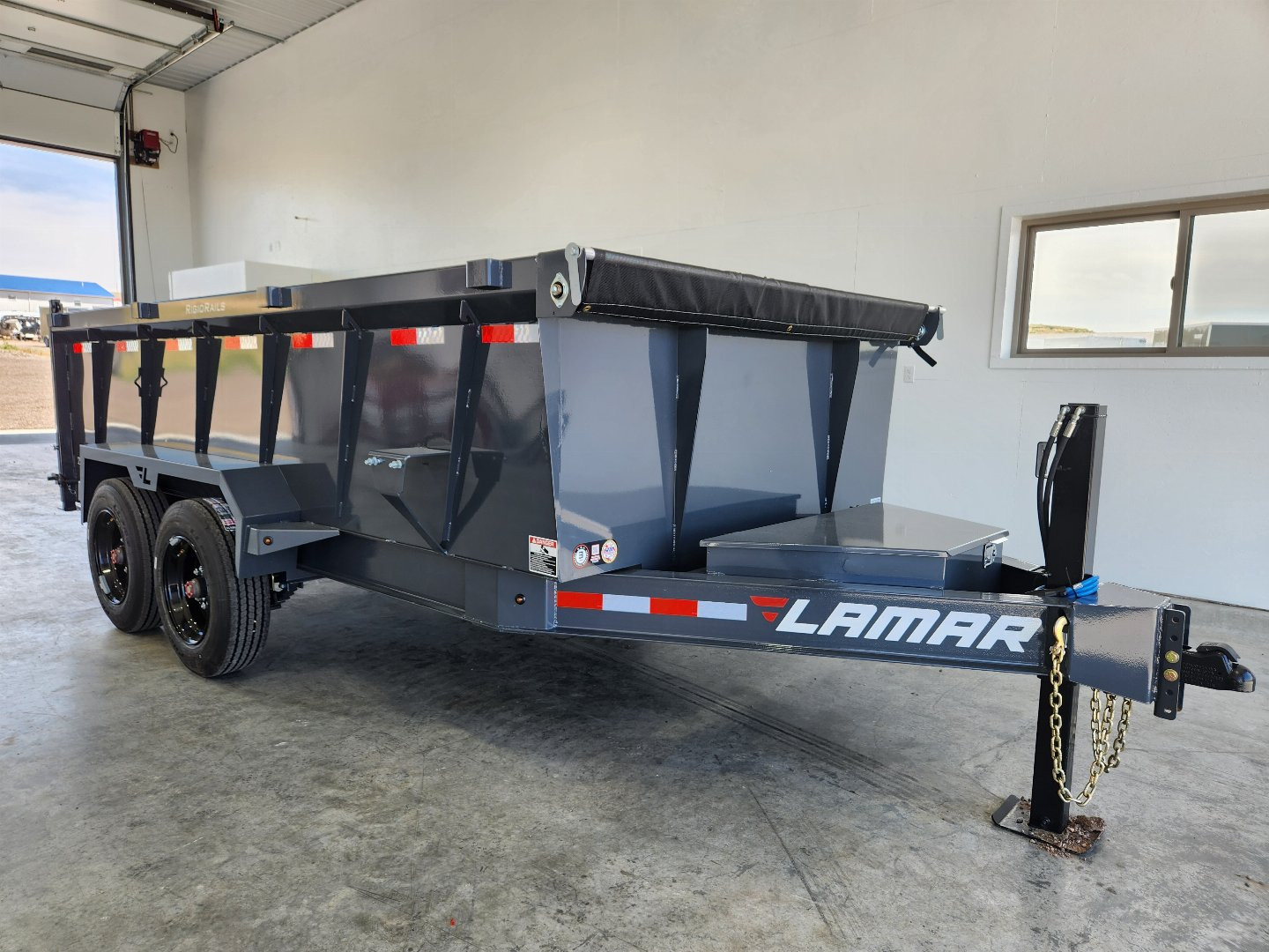 2025 Lamar photo 3
