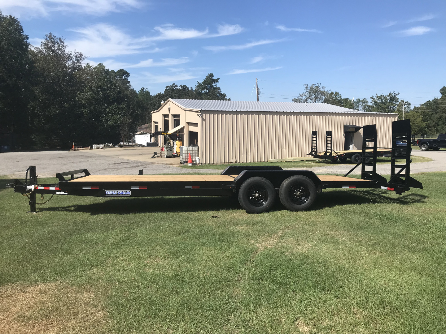 2026 7×24 Dovetail Trailer photo 2