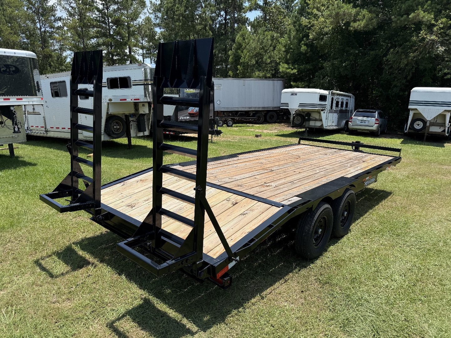 2027 8×20 Dovetail Trailer photo 3