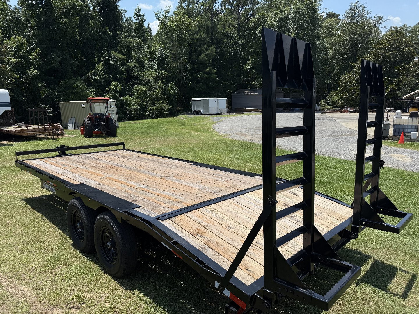 2027 8×20 Dovetail Trailer photo 5