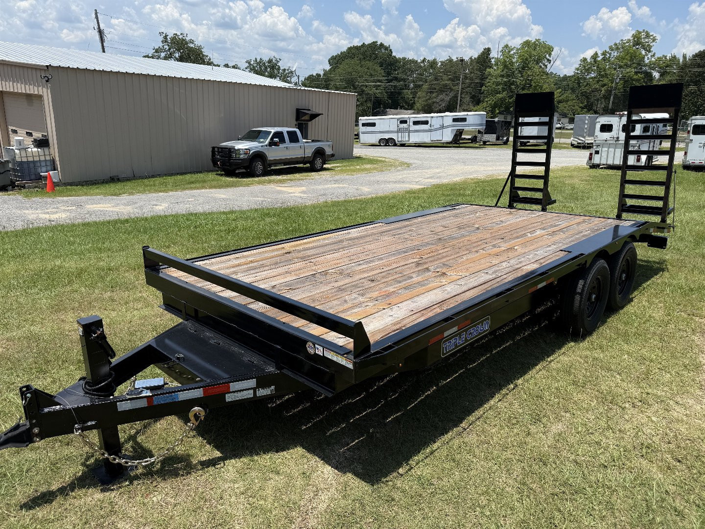 2027 8×20 Dovetail Trailer photo 7