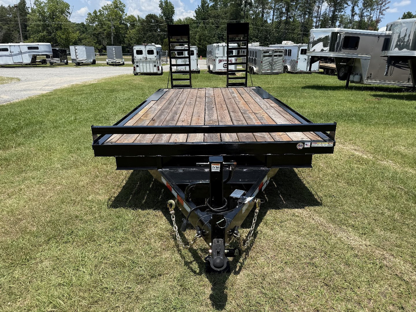 2027 8×20 Dovetail Trailer photo 8