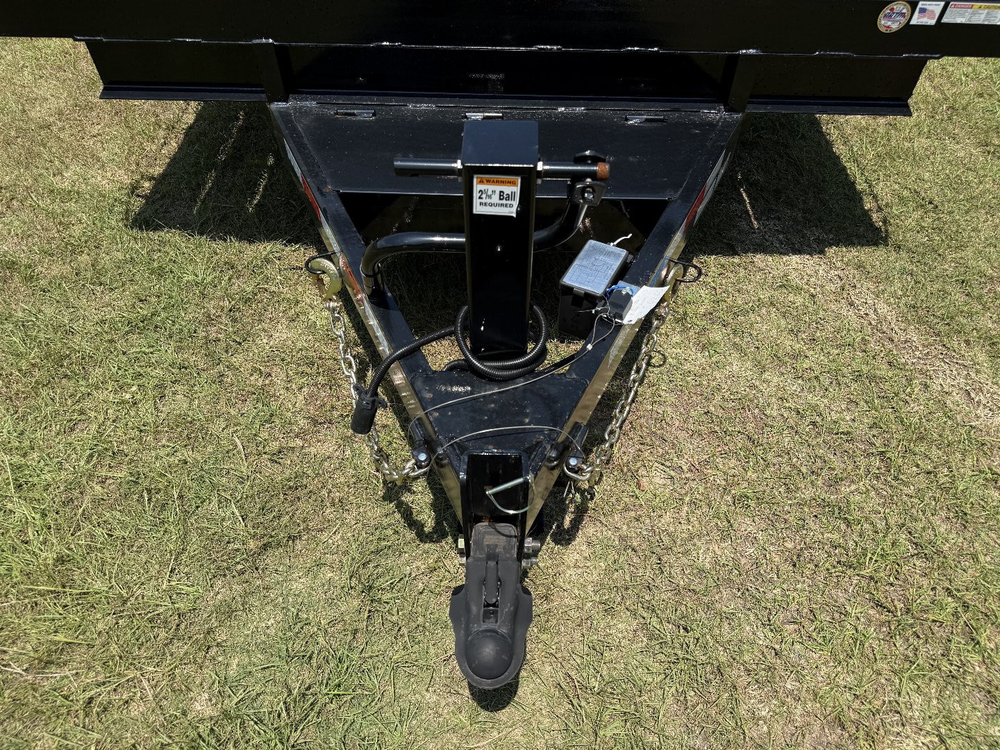 2027 8×20 Dovetail Trailer photo 9