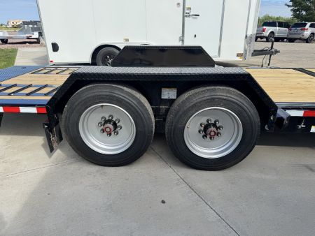 New 2025 Midsota TB-22 17.6K Tilt Trailer