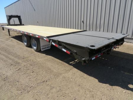 New 2026 Titan Trailer 32' Gooseneck Flatbed Flatbed Trailer