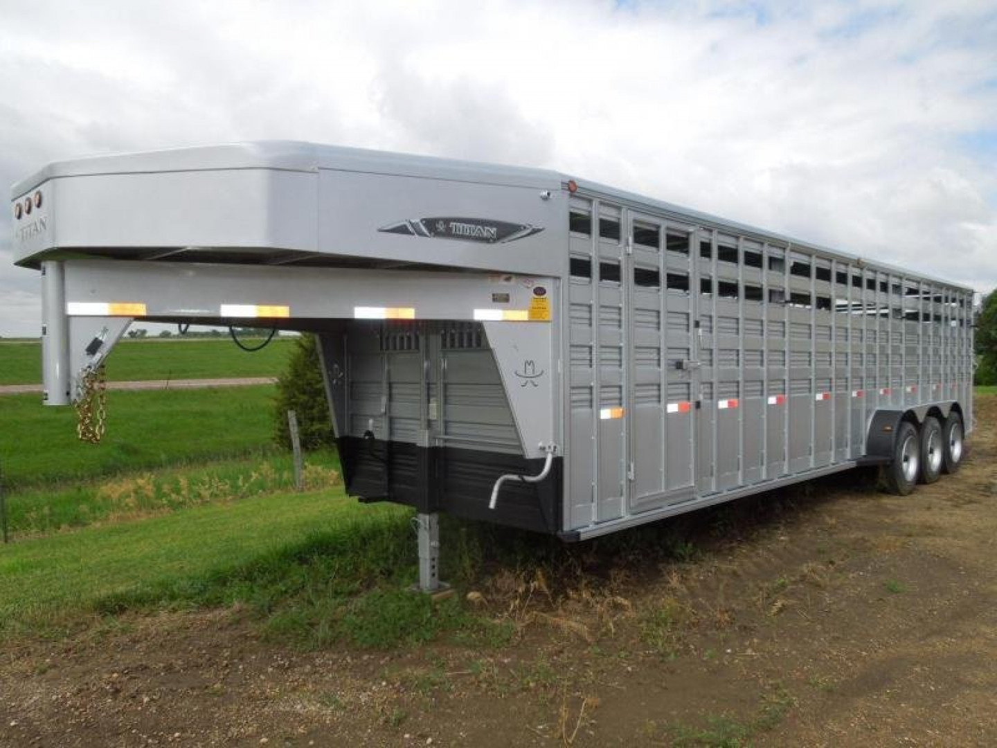 New 2026 Titan Trailer 30 Stock / Stock Combo Trailer