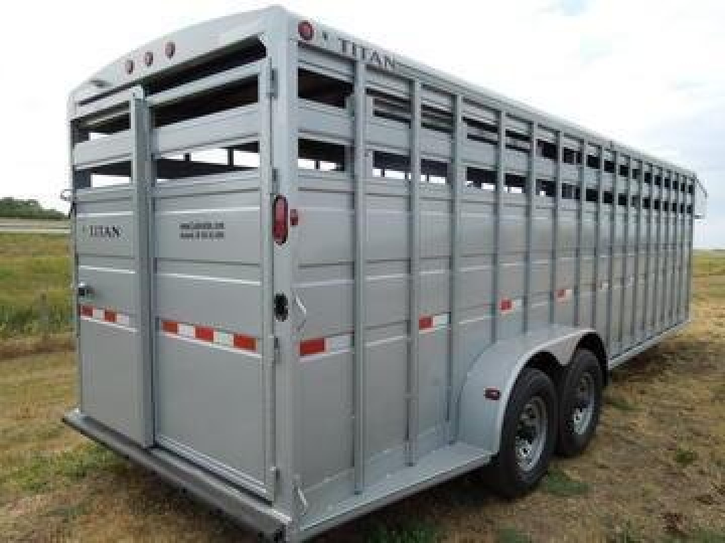 New 2026 Titan Trailer 24 Stock / Stock Combo Trailer