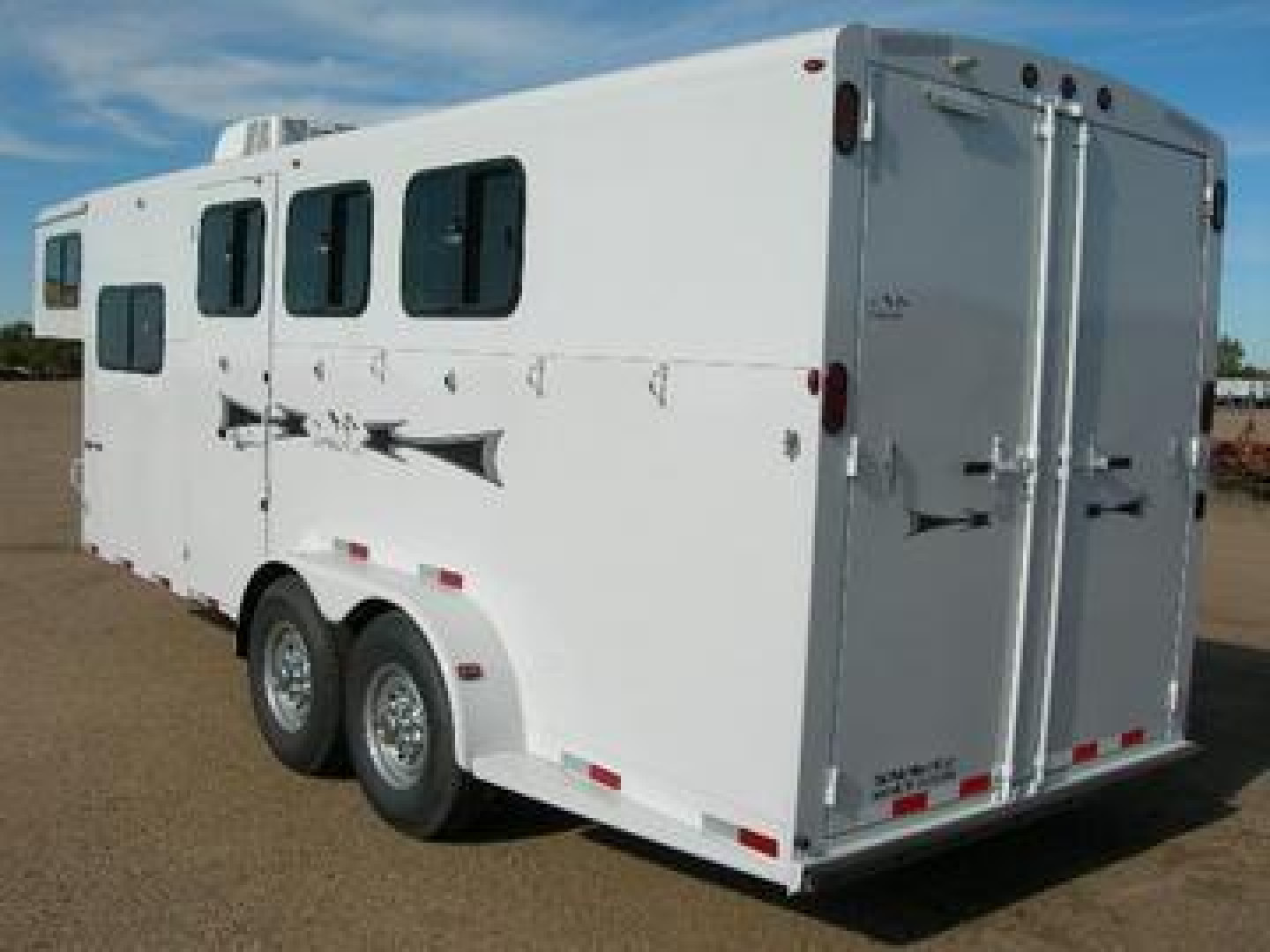 New 2026 Titan Trailer 20 Horse Trailer