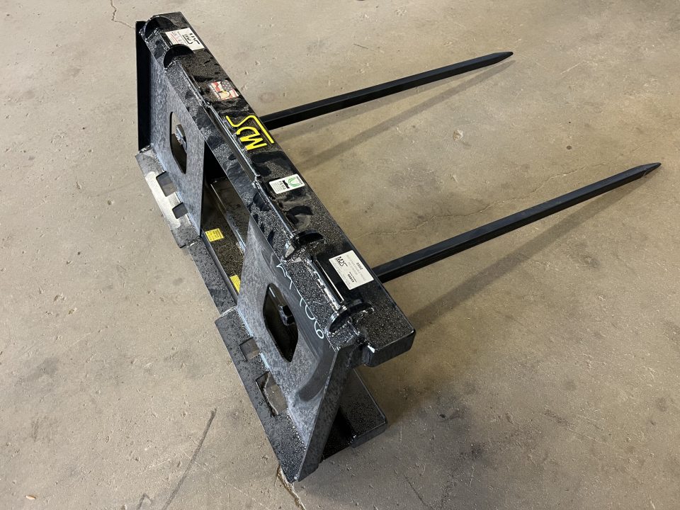 New 2026 MDS Skid Steer Bale Spear Attachment
