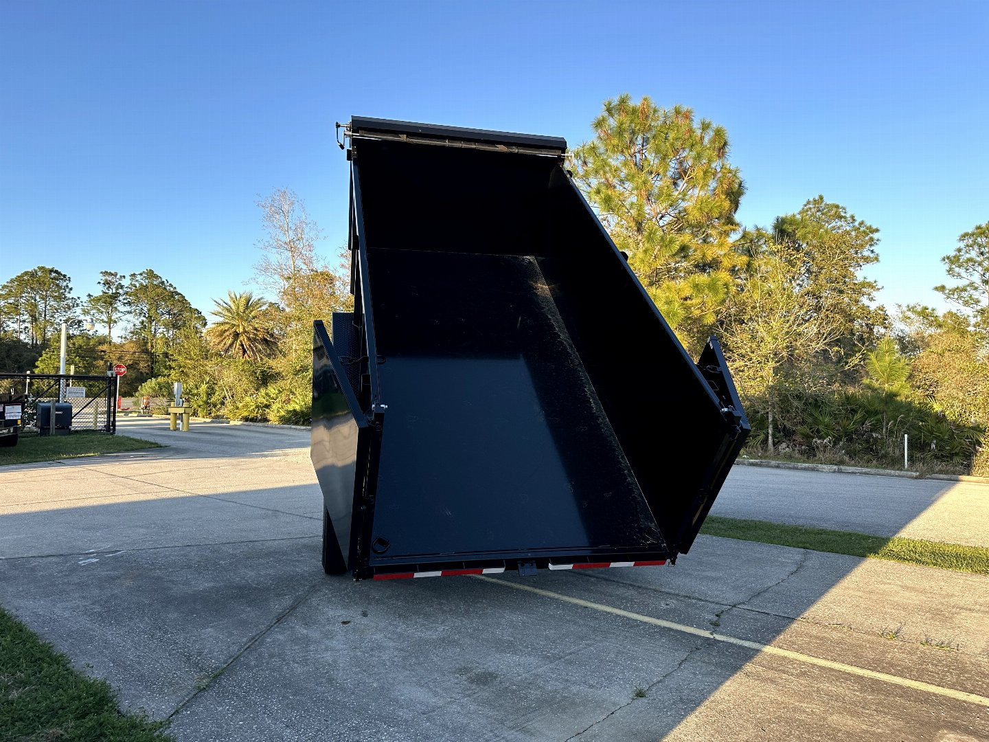 New 2025 Caliber Trailer Mfg 7x14 - 14K High Side Dump Trailer