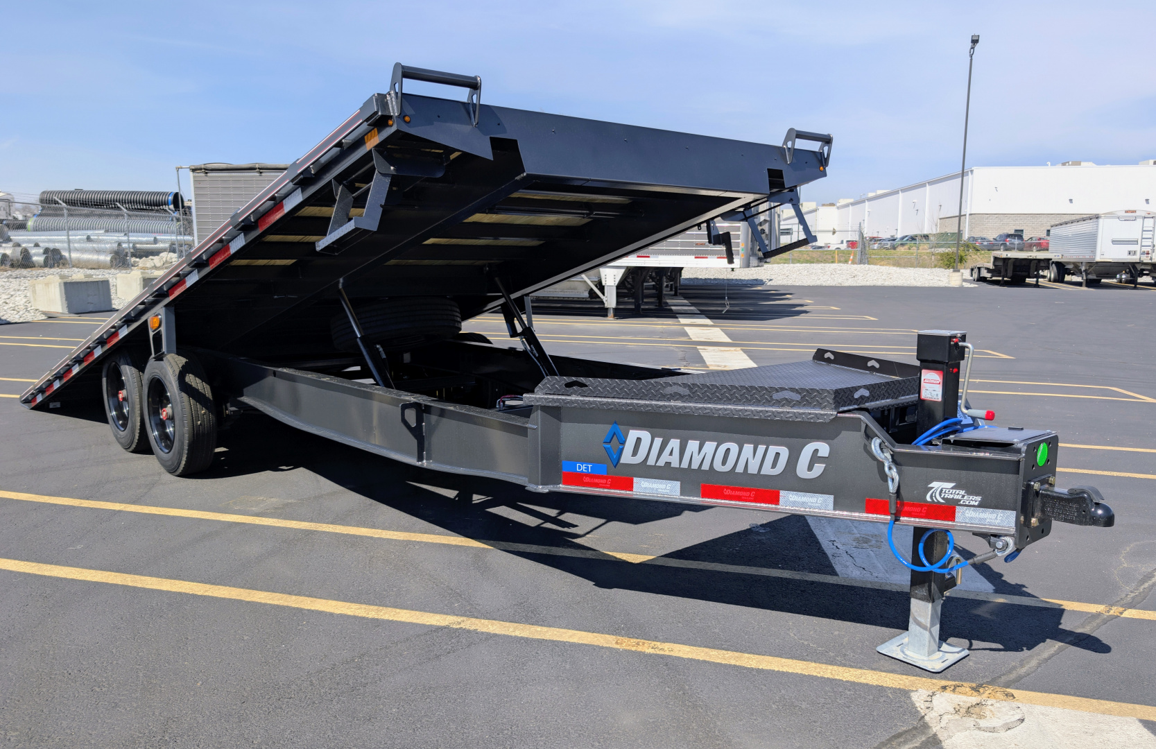 9×22 Tilt Trailer