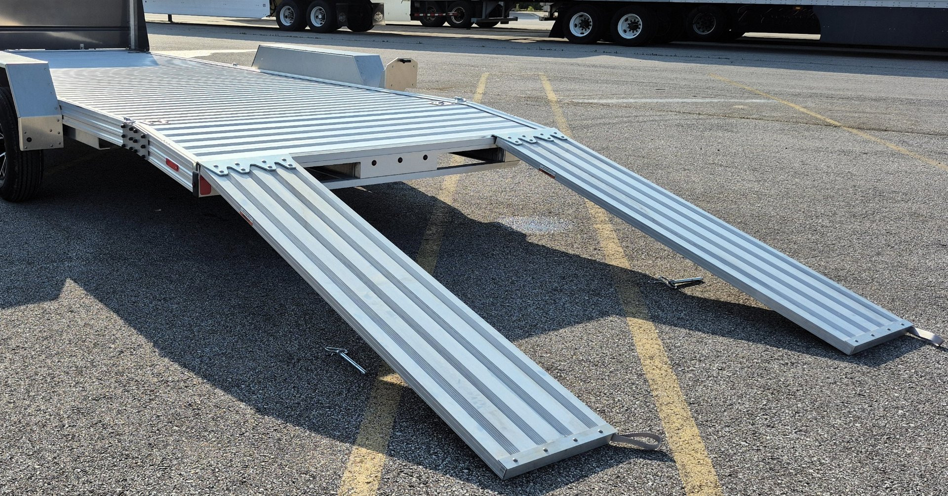 7×18 Car Hauler Trailer photo 5