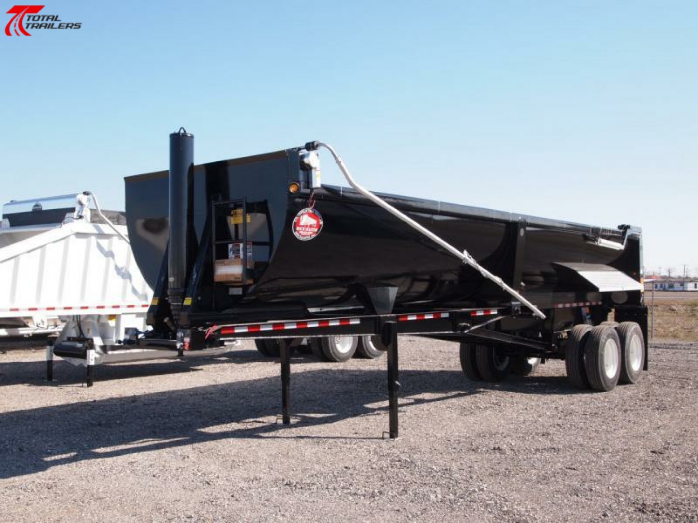 9×32 Dump Trailer