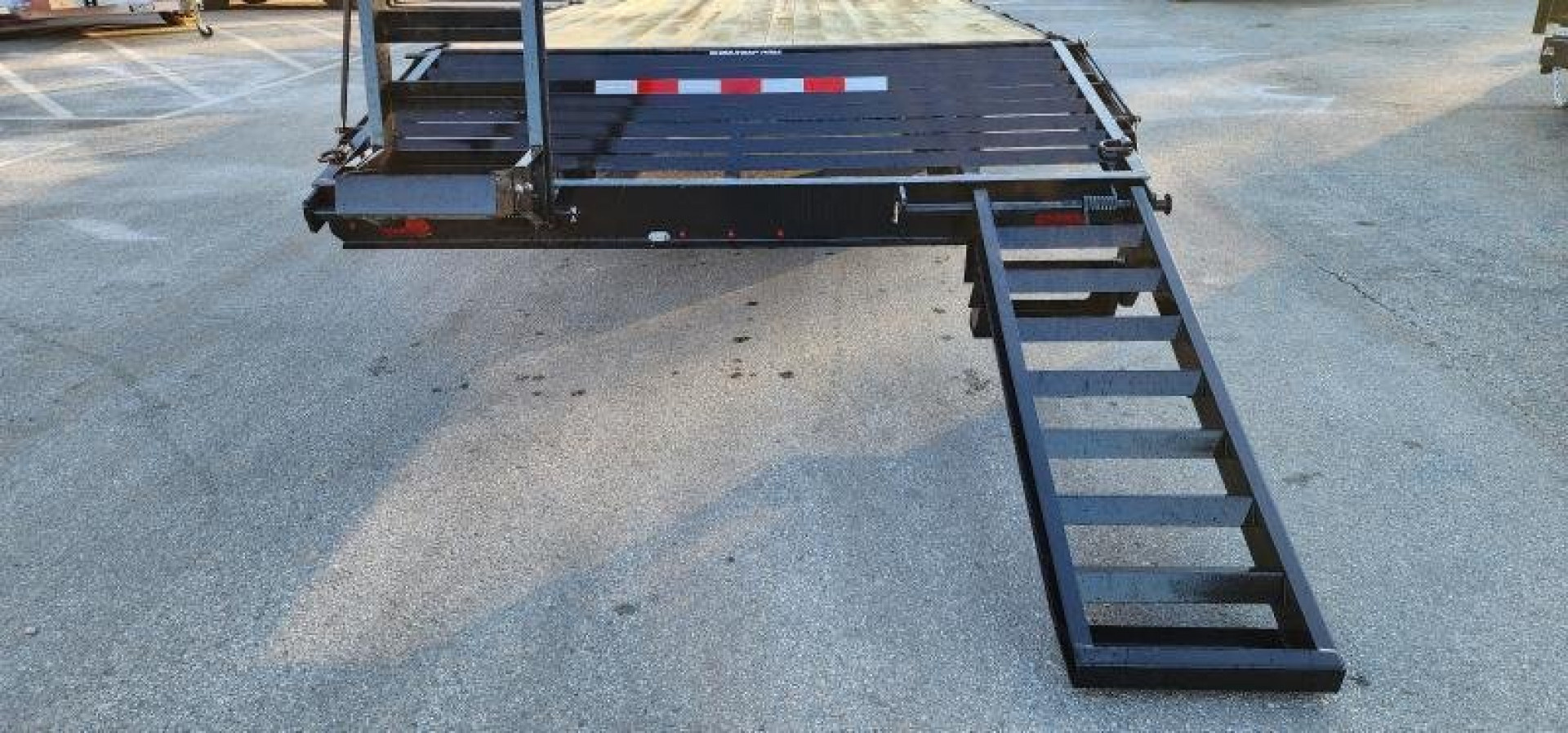 New 8.5 x 22 (18+4) Sure-Trac Deckover w/Beavertail Equipment Trailer 15k
