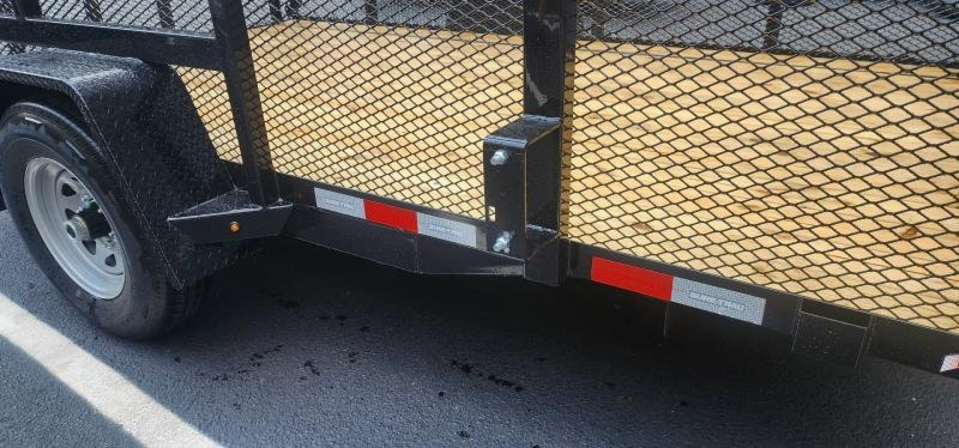 New ***BLOWOUT SALE 7 x 12 Sure-Trac 4' Mesh Side Utility Trailer 5k