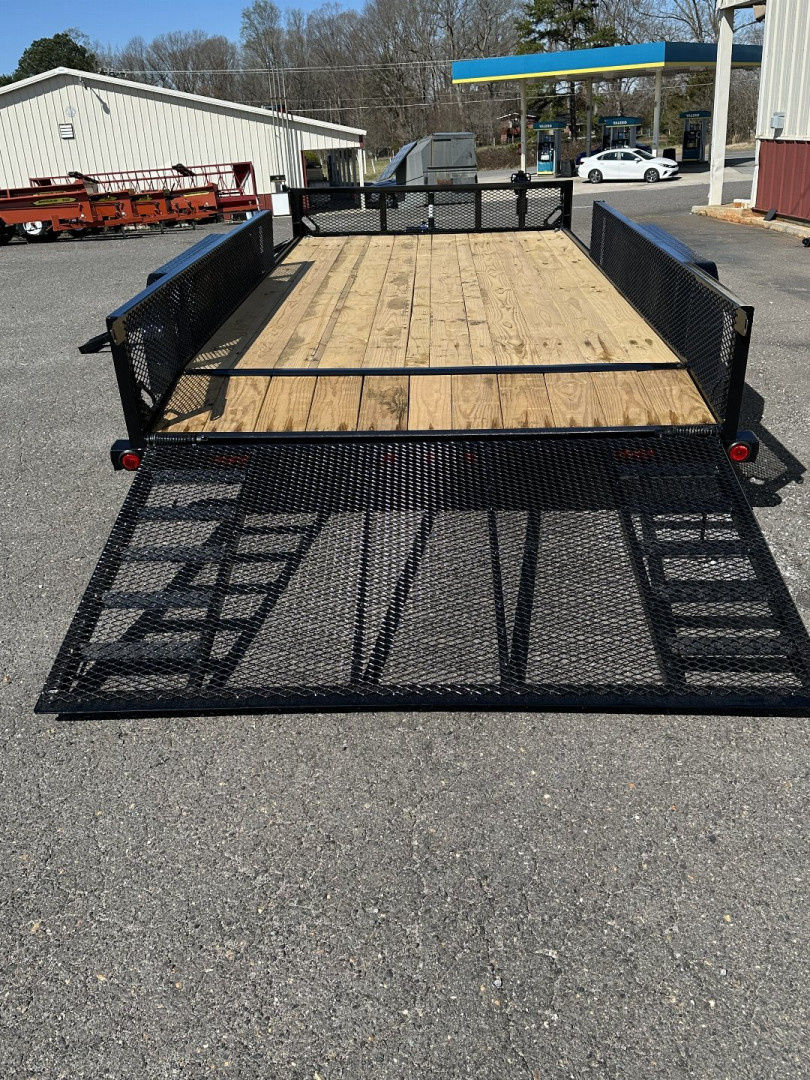 2025 Load Trail UE8316 photo 3