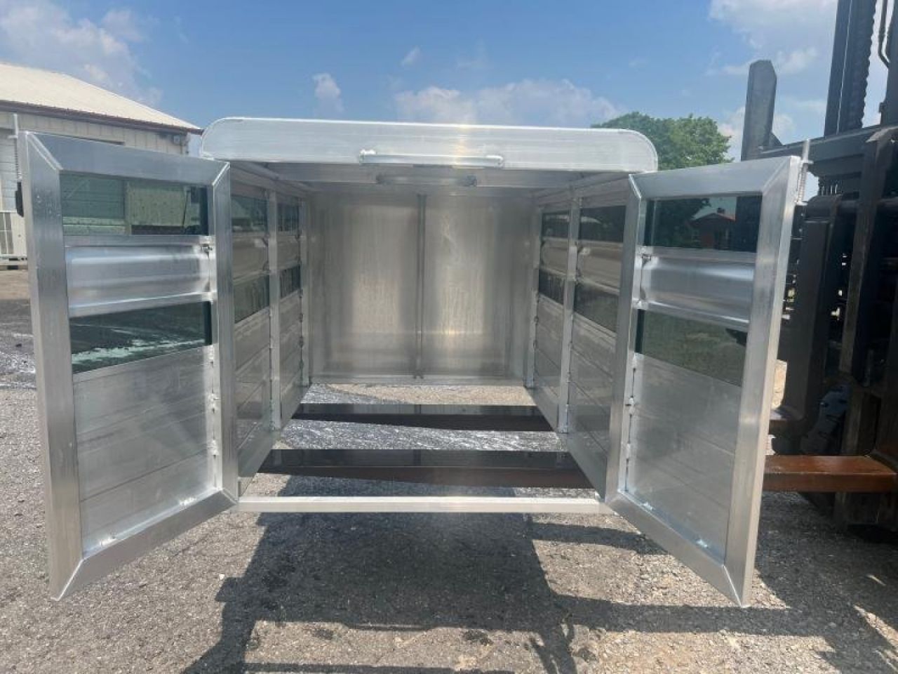 2024 Elite Trailers ST photo 5