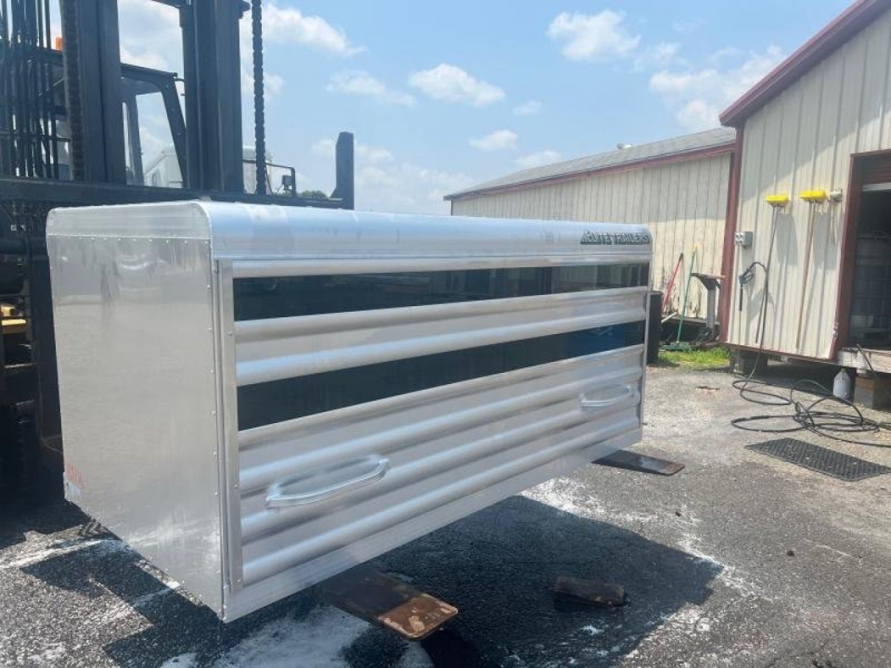 2024 Elite Trailers ST photo 2